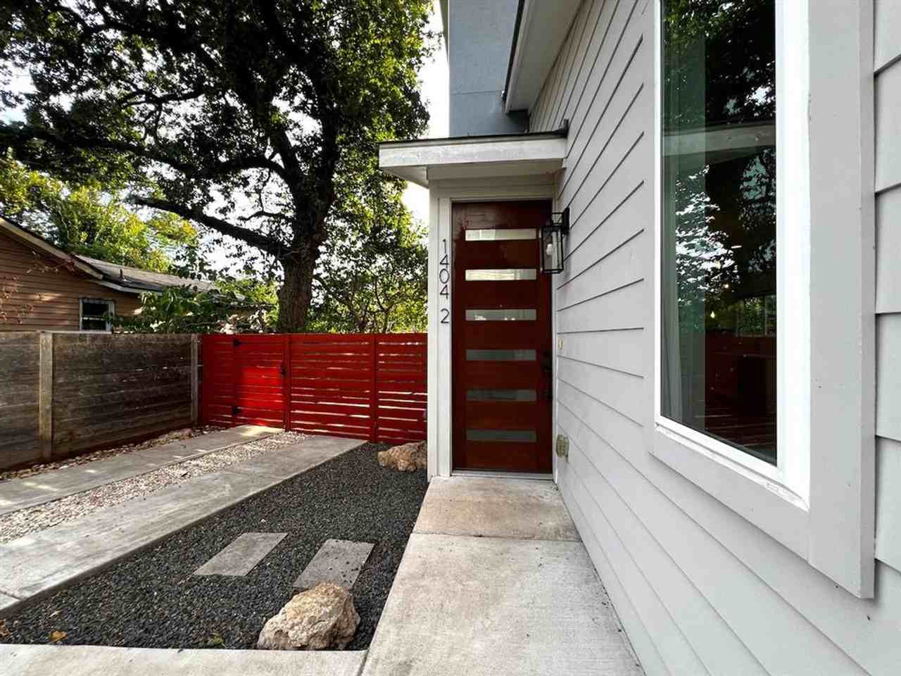 1404 Marcus Pl #2 - Photo 3 of 35