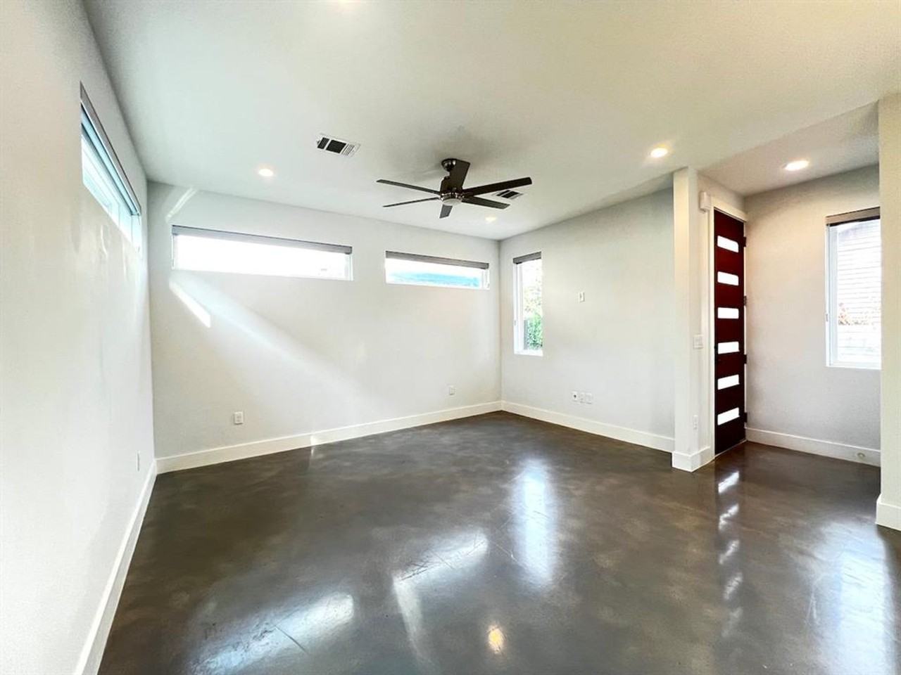 1404 Marcus Pl #2 - Photo 6 of 35
