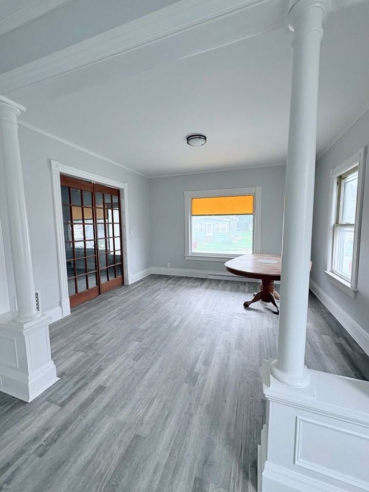 409 Healy Ave - Photo 7 of 15