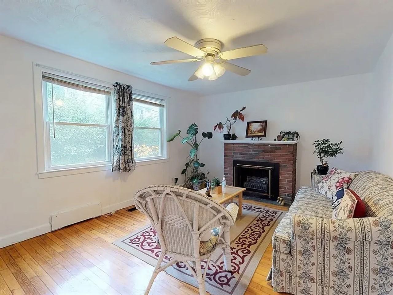 81 Brayton Rd - Photo 4 of 27