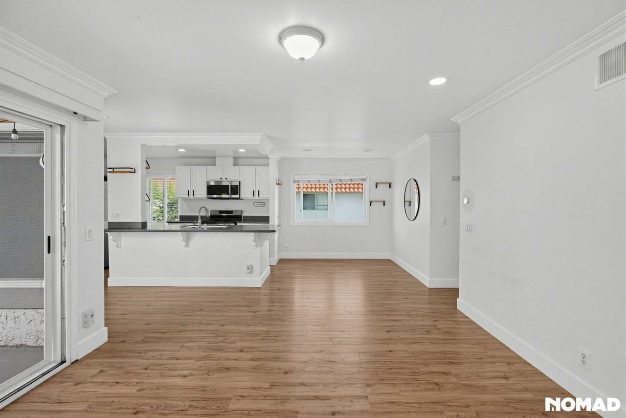22811 Malaga Way - Photo 5 of 33