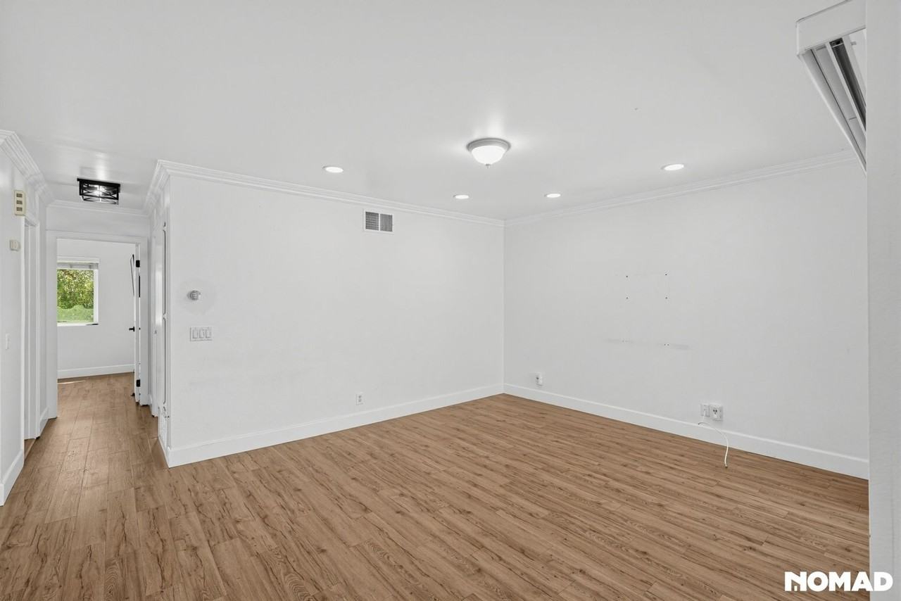22811 Malaga Way - Photo 6 of 33
