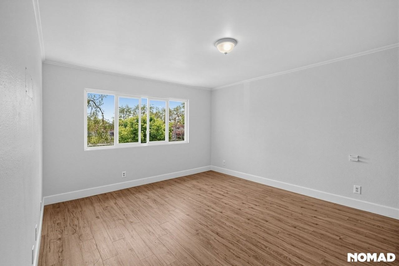 22811 Malaga Way - Photo 7 of 33