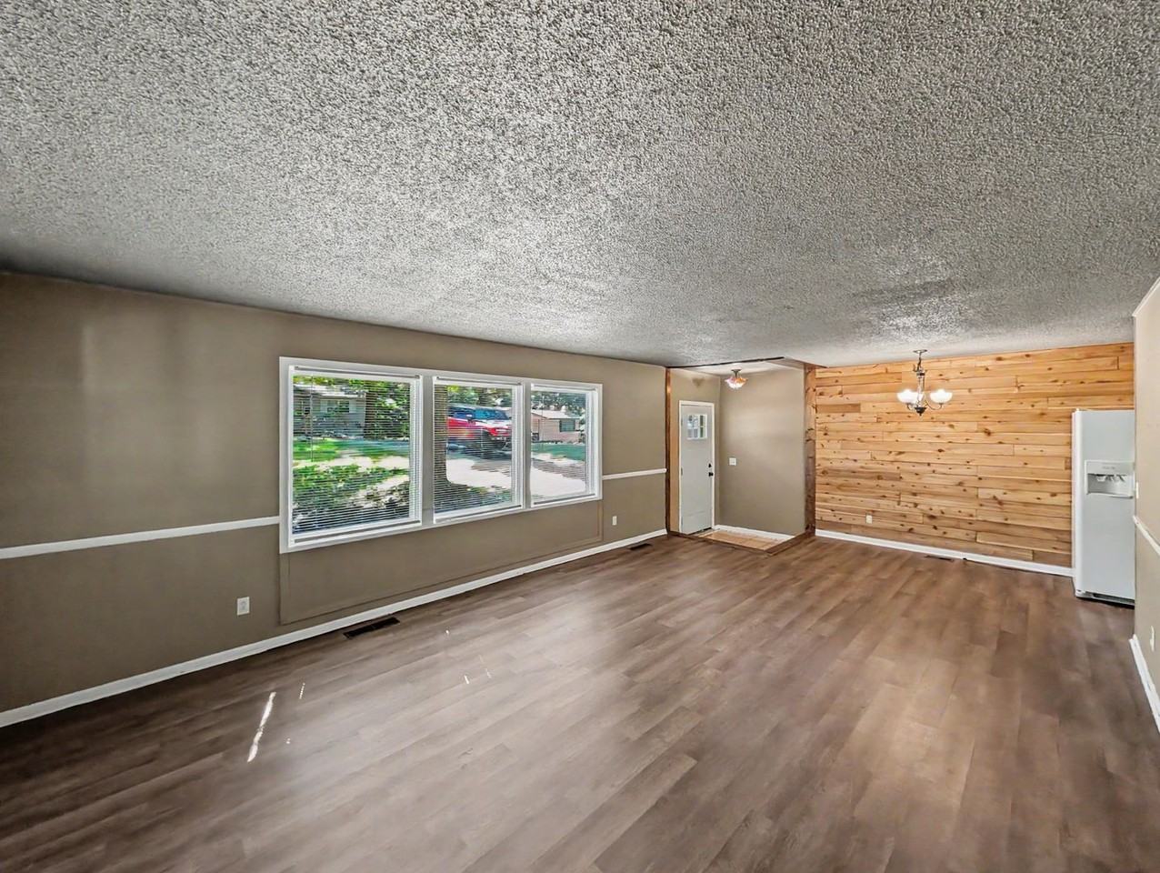 16 Evesham Ln - Photo 5 of 21