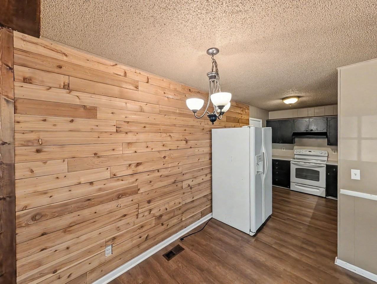 16 Evesham Ln - Photo 6 of 21