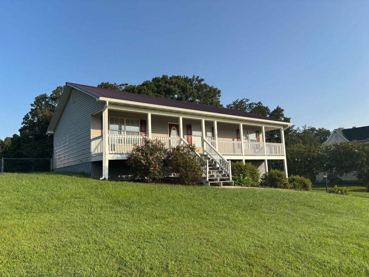 352 Shady Hollow Cir Se - Photo 2 of 5