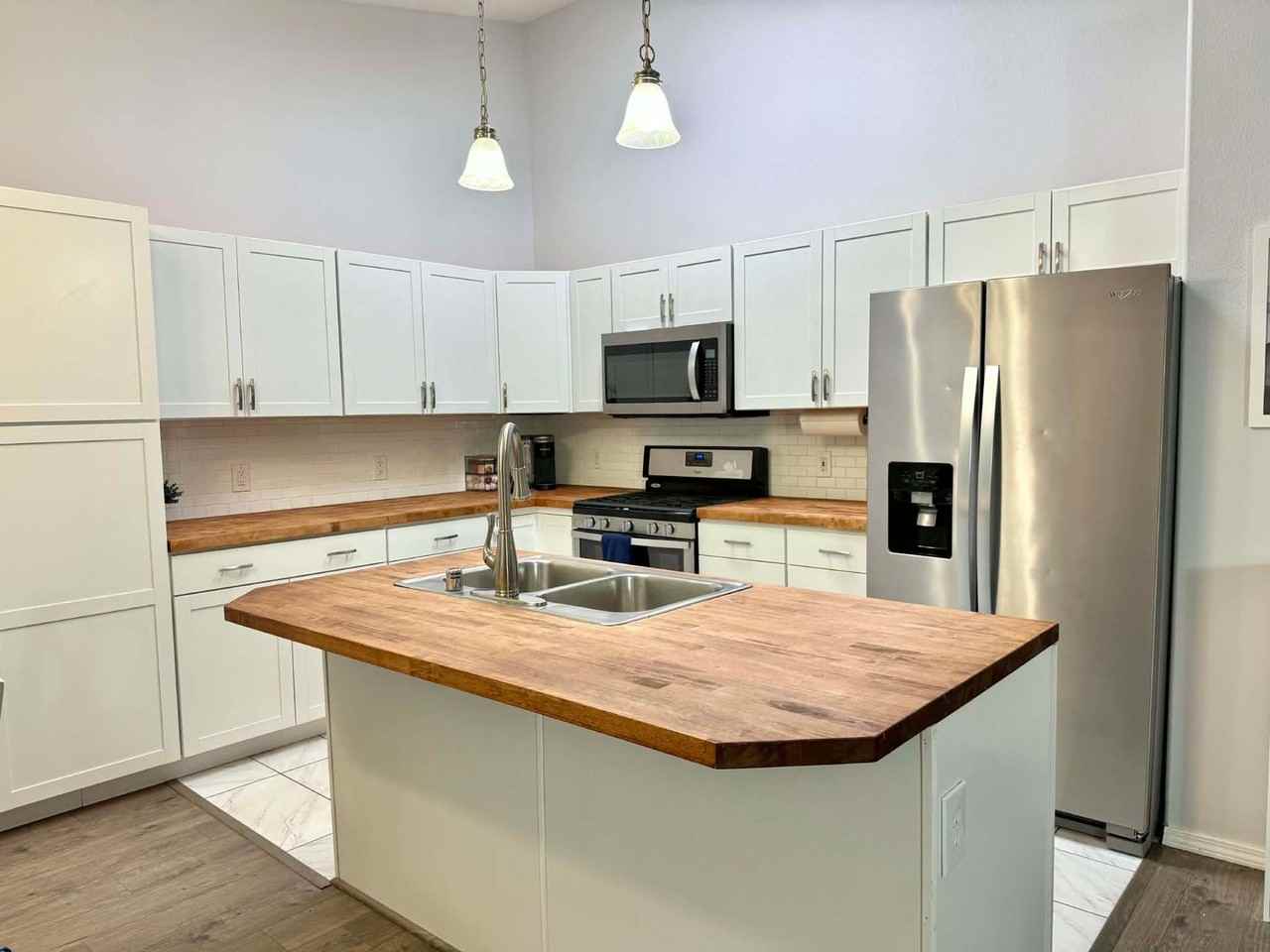 17529 Silverwood Way - Photo 6 of 20