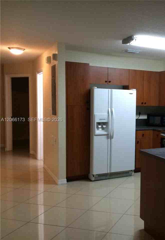 12846 Sw 31st St - Photo 3 of 10