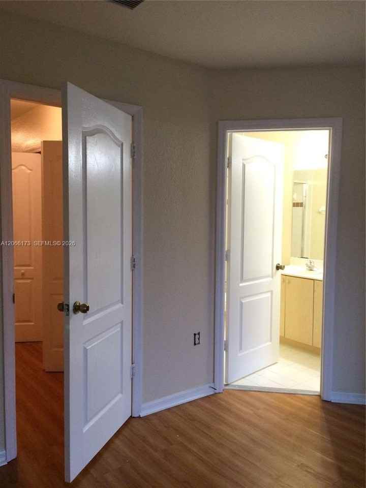 12846 Sw 31st St - Photo 6 of 10
