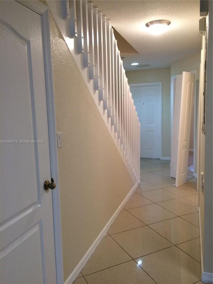 12846 Sw 31st St - Photo 7 of 10