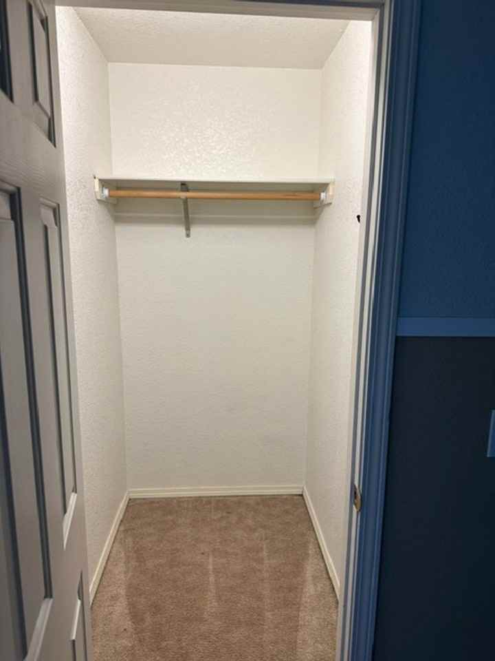 2302 Leo Ave - Photo 7 of 11