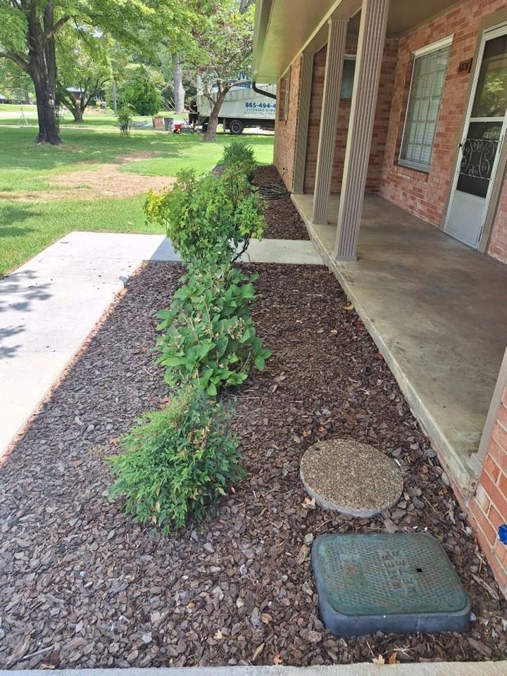 6826 Dorchester Dr - Photo 2 of 50