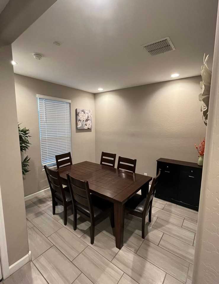 8530 W Millerton Way - Photo 3 of 33