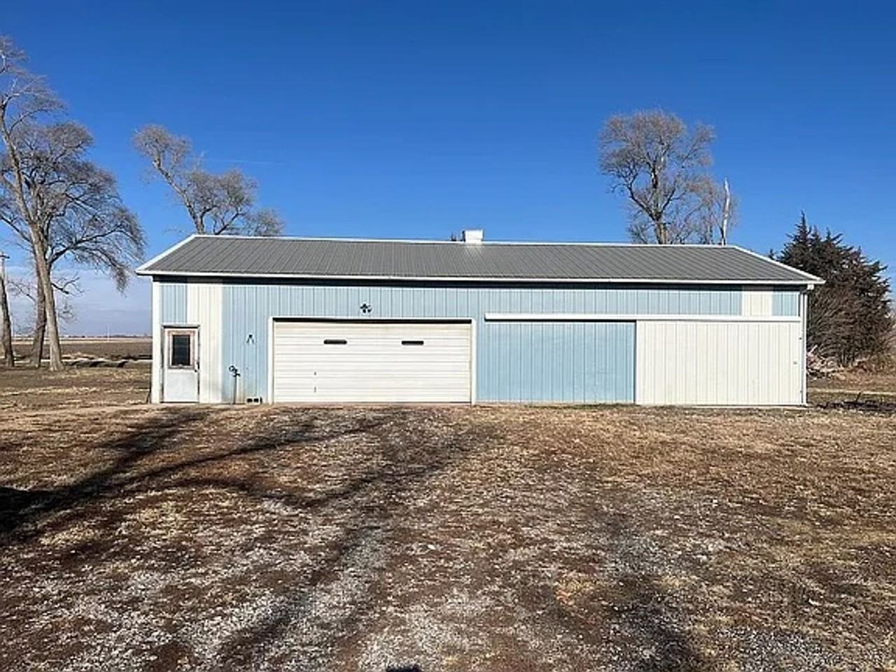 3006 250th Ave - Photo 5 of 13