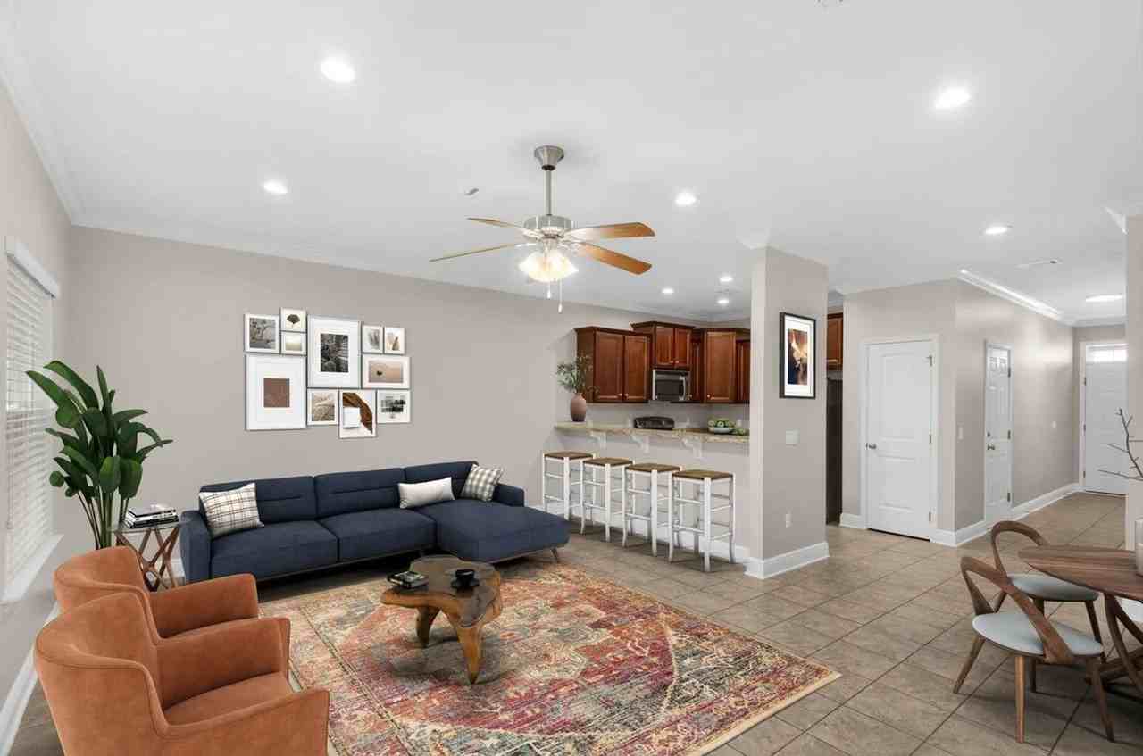 17 W Shady Oaks Ln - Photo 2 of 32
