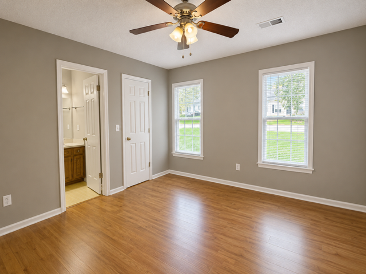 124 Shawn Bay Rd - Photo 5 of 12