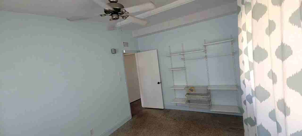 4330 Sw 10th St - Photo 6 of 10