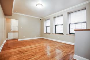 7211 S Yates Blvd - Photo 1 of 1