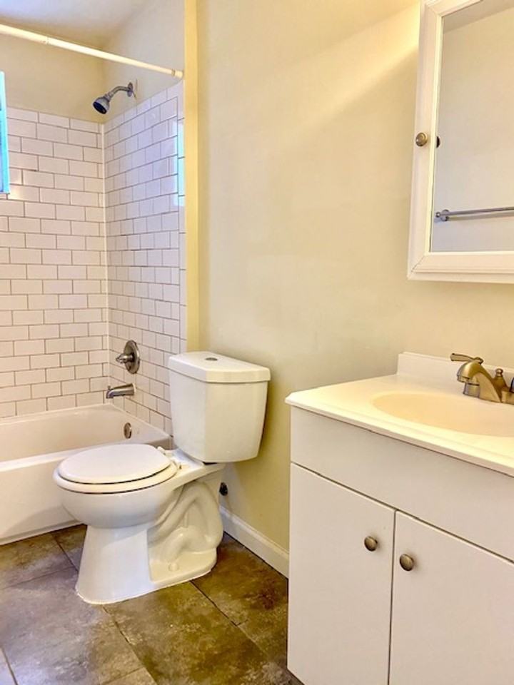 Regency Terrace - Photo 3 of 12