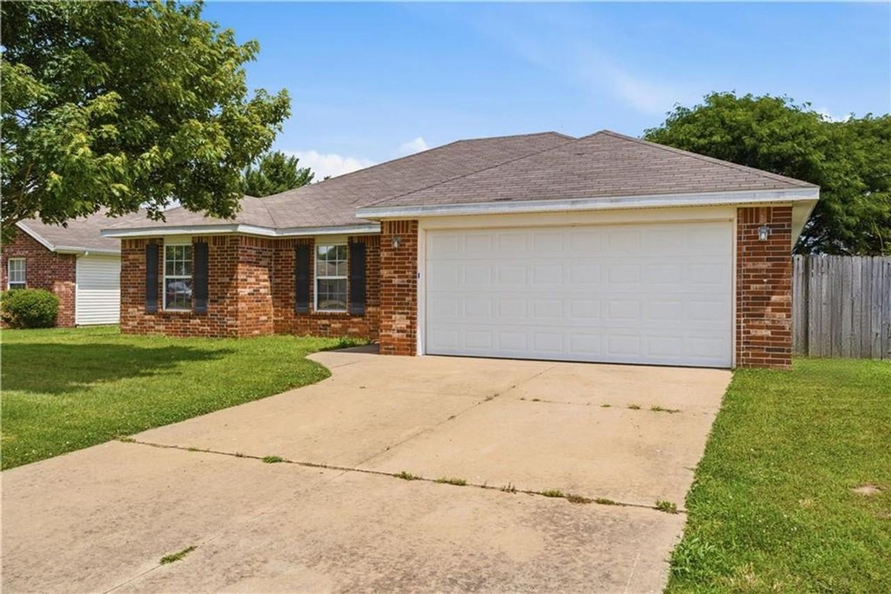 6402 Sw High Meadow Blvd - Photo 2 of 18