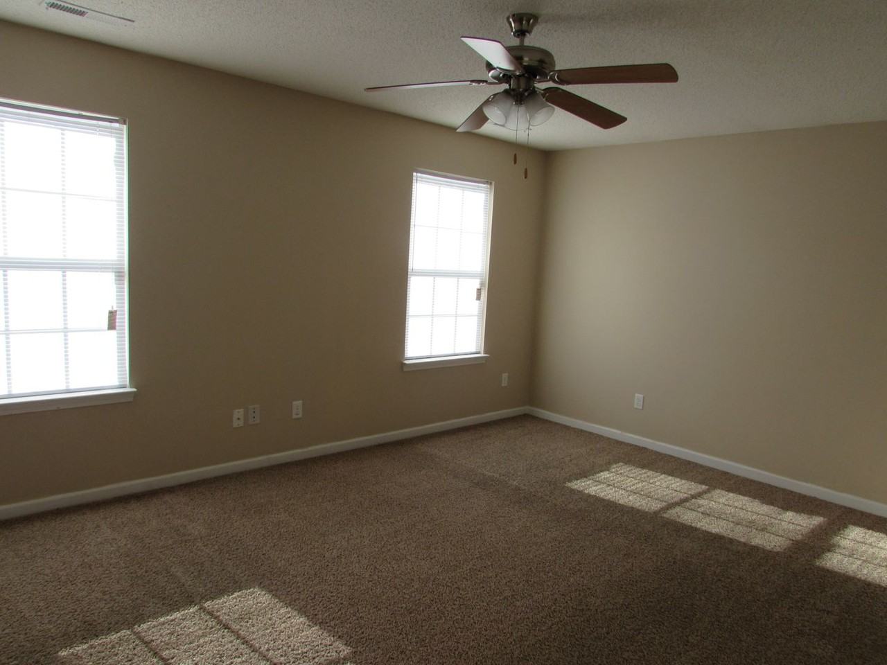 2680 Moonlite Dr - Photo 6 of 9