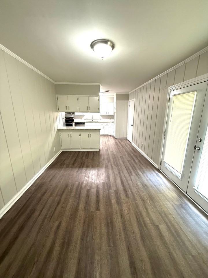 1805 Gillespie Dr - Photo 6 of 15