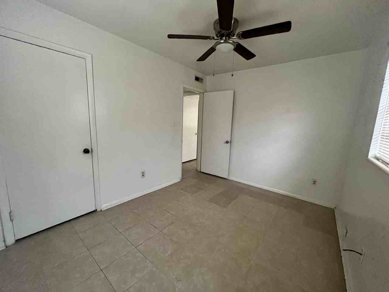4208 Robbins Ave - Photo 6 of 9