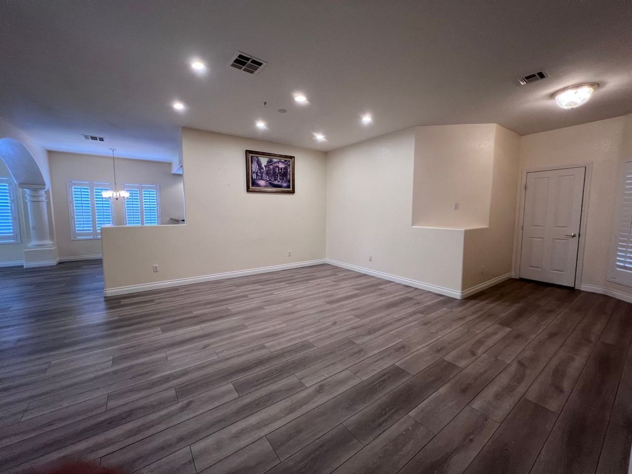678 Kentons Run Ave - Photo 5 of 39