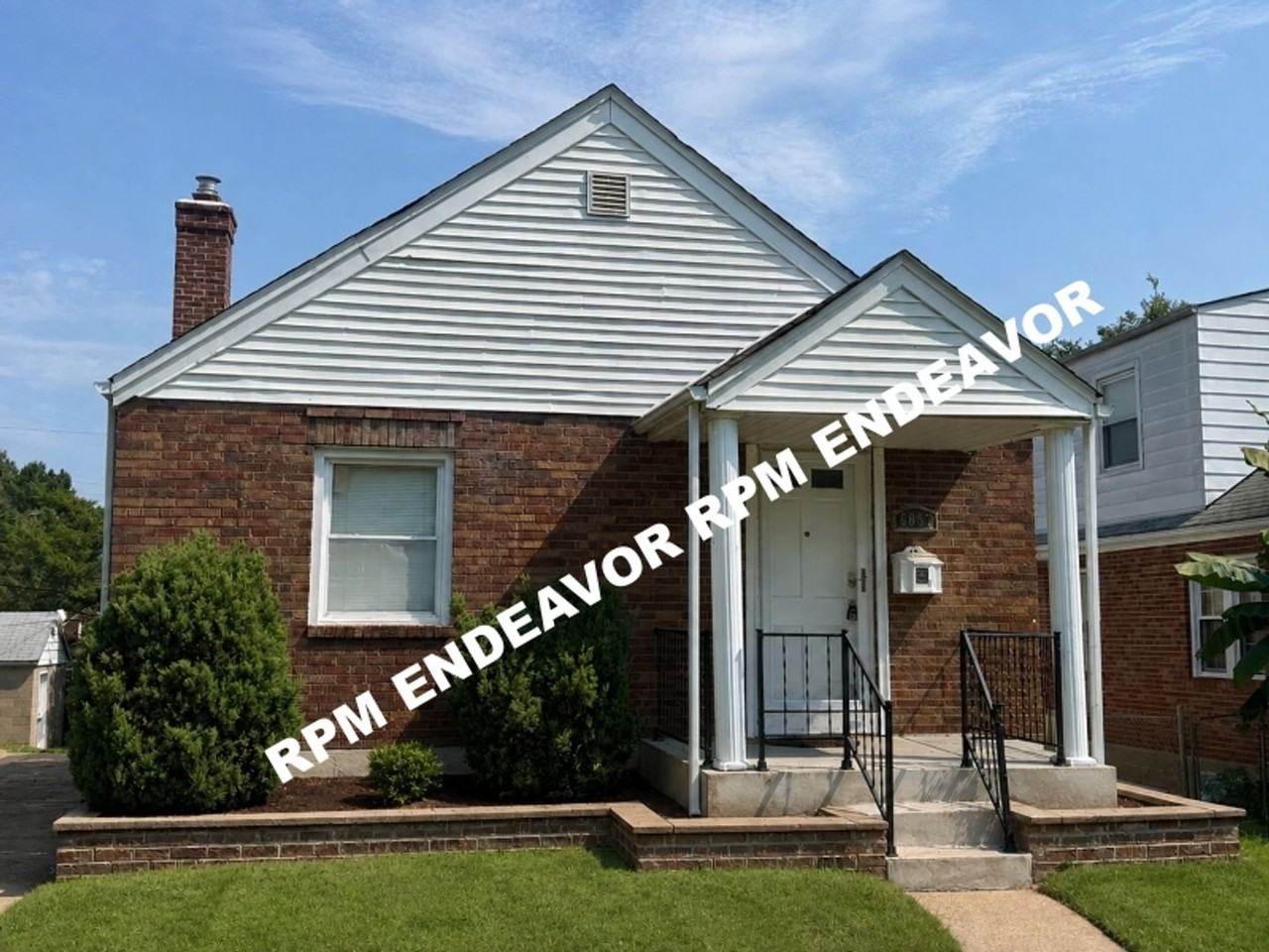 6857 Julian Ave - Photo 2 of 20