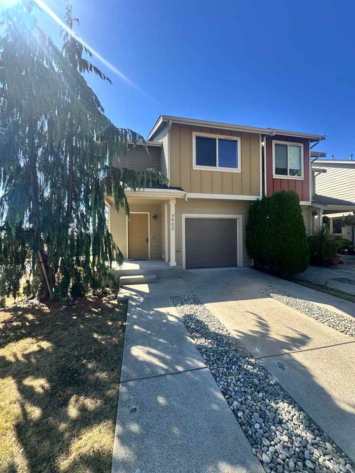 4002 82nd Ave Ne - Photo 3 of 29