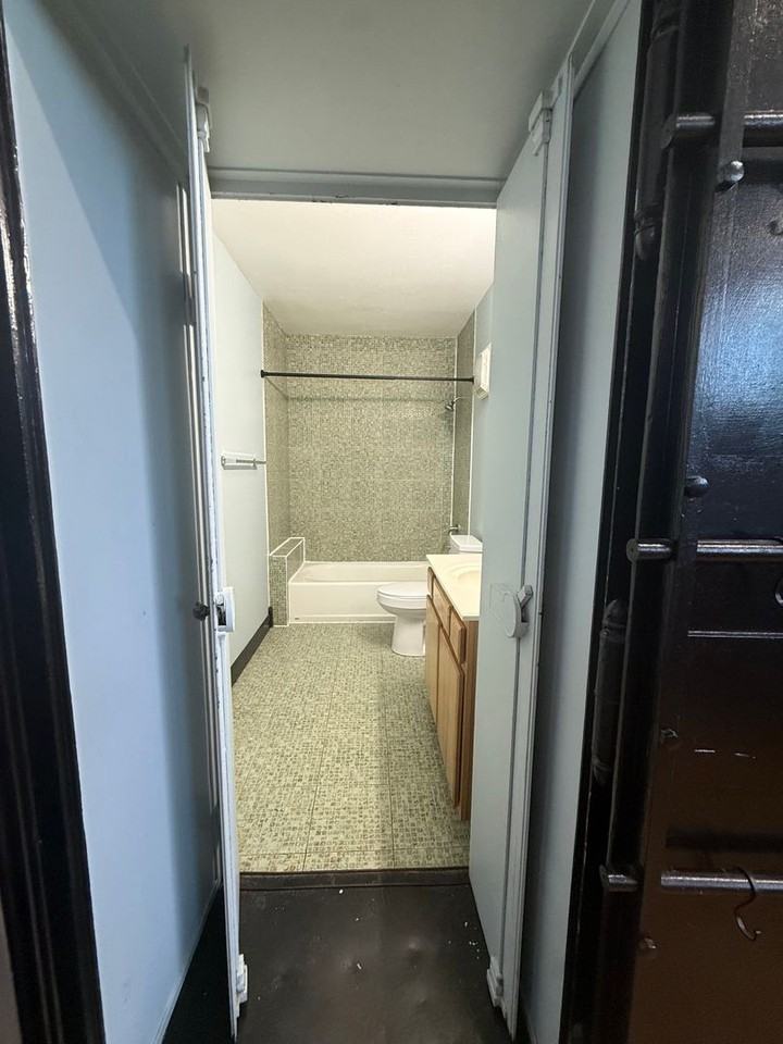 331 E Water St #105 - Photo 5 of 10