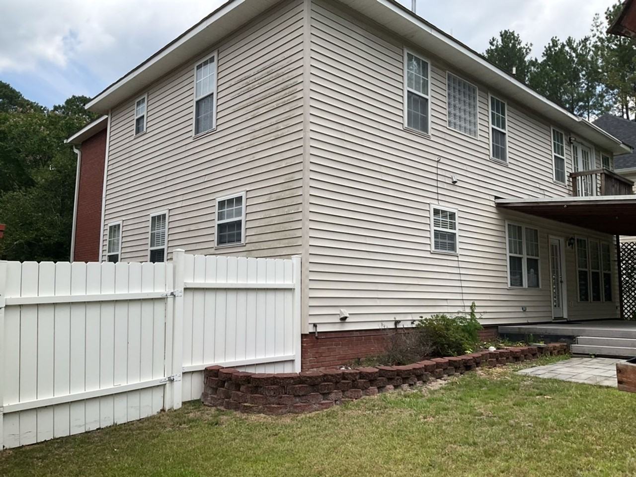 22 N Sweetbriar Ln - Photo 2 of 8
