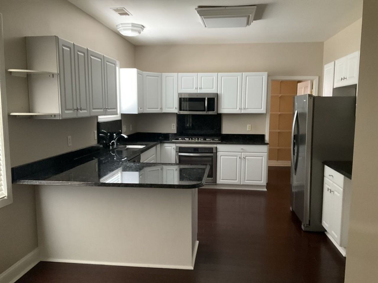 22 N Sweetbriar Ln - Photo 5 of 8