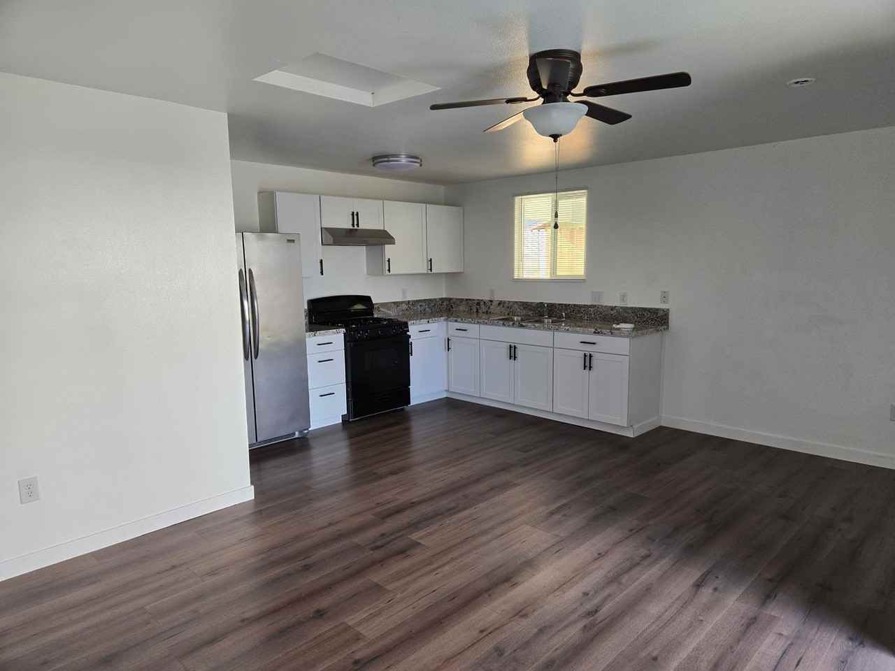 289 W Belleview Ave #B - Photo 2 of 3
