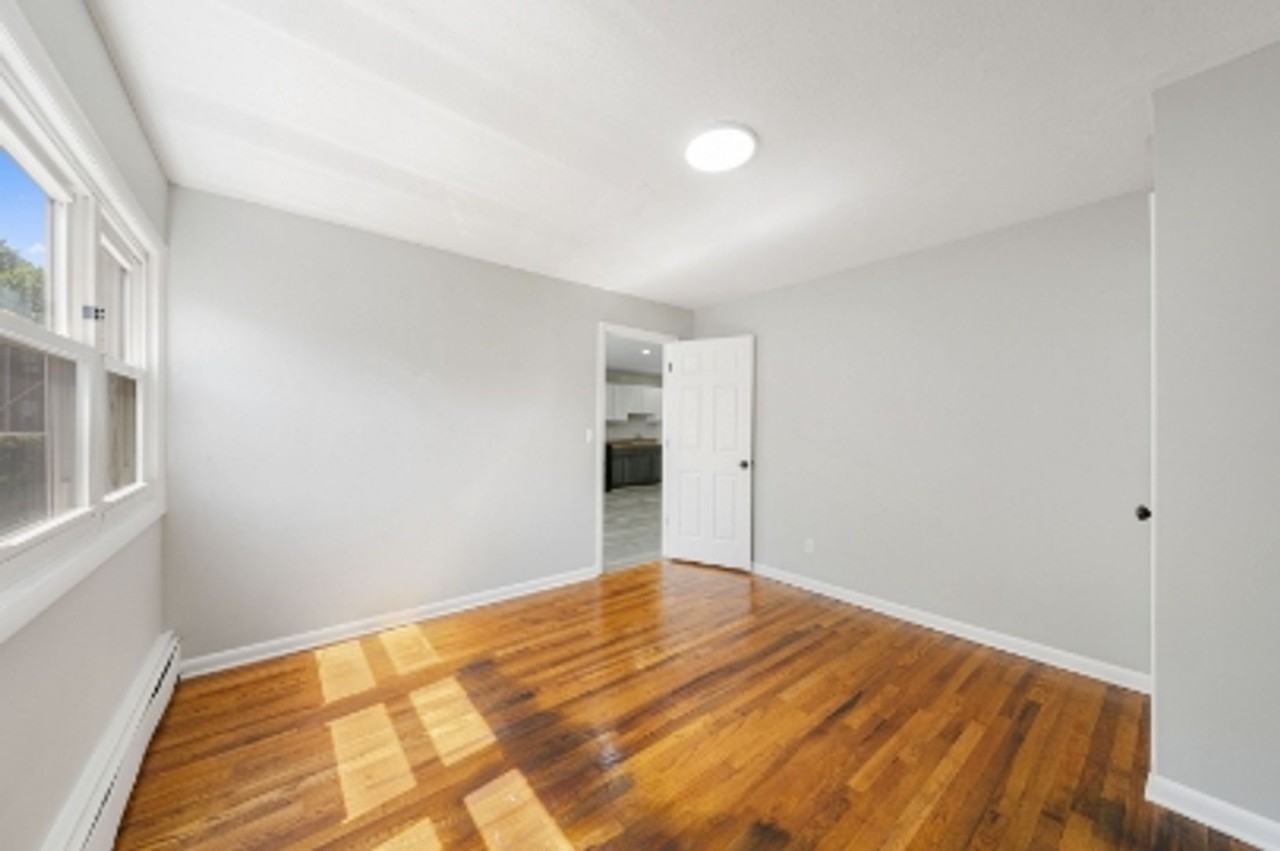 1213 Roselle St - Photo 2 of 18