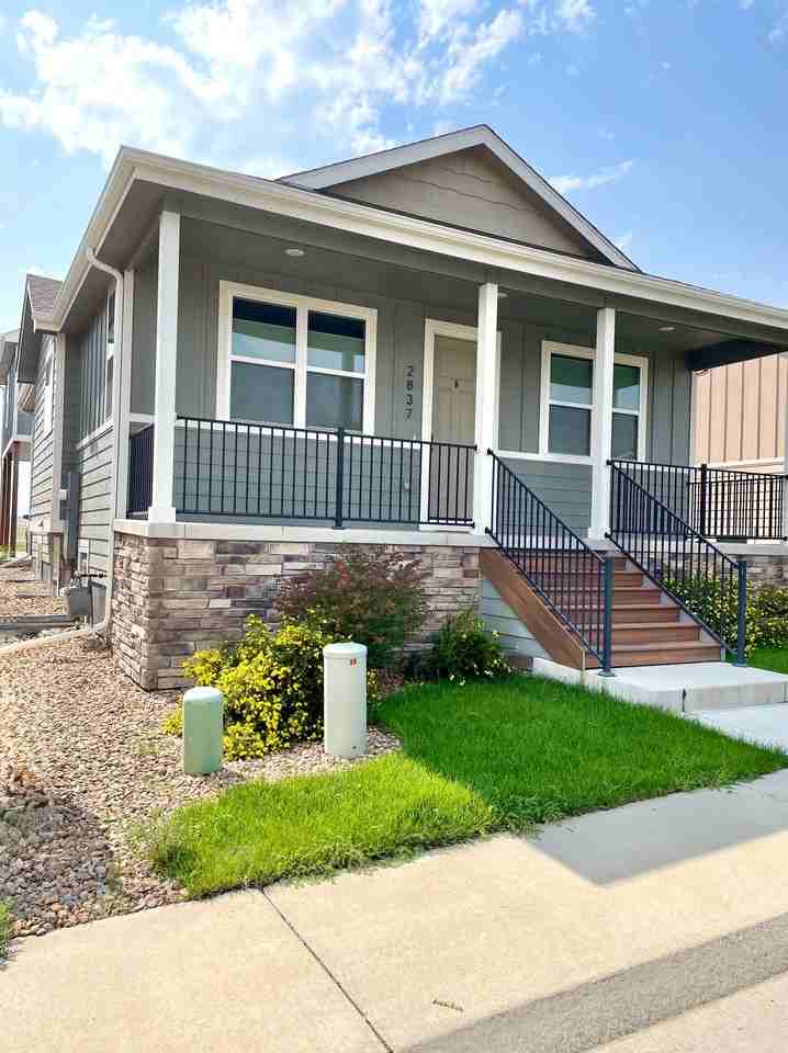 2837 Urban Pl #A - Photo 2 of 29