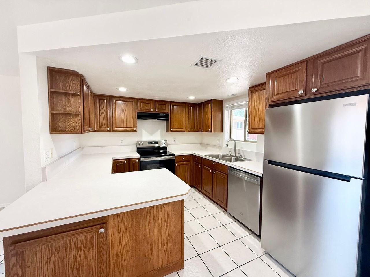 7860 E Spouse Dr - Photo 4 of 17