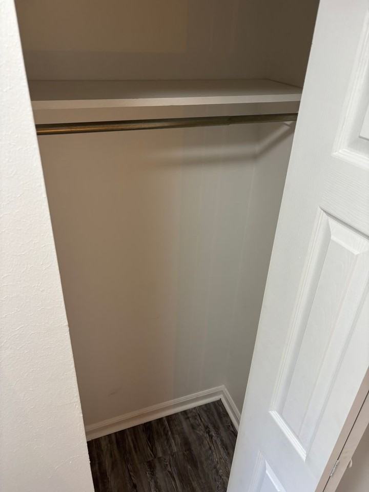 1988 Portland Ave - Photo 5 of 22