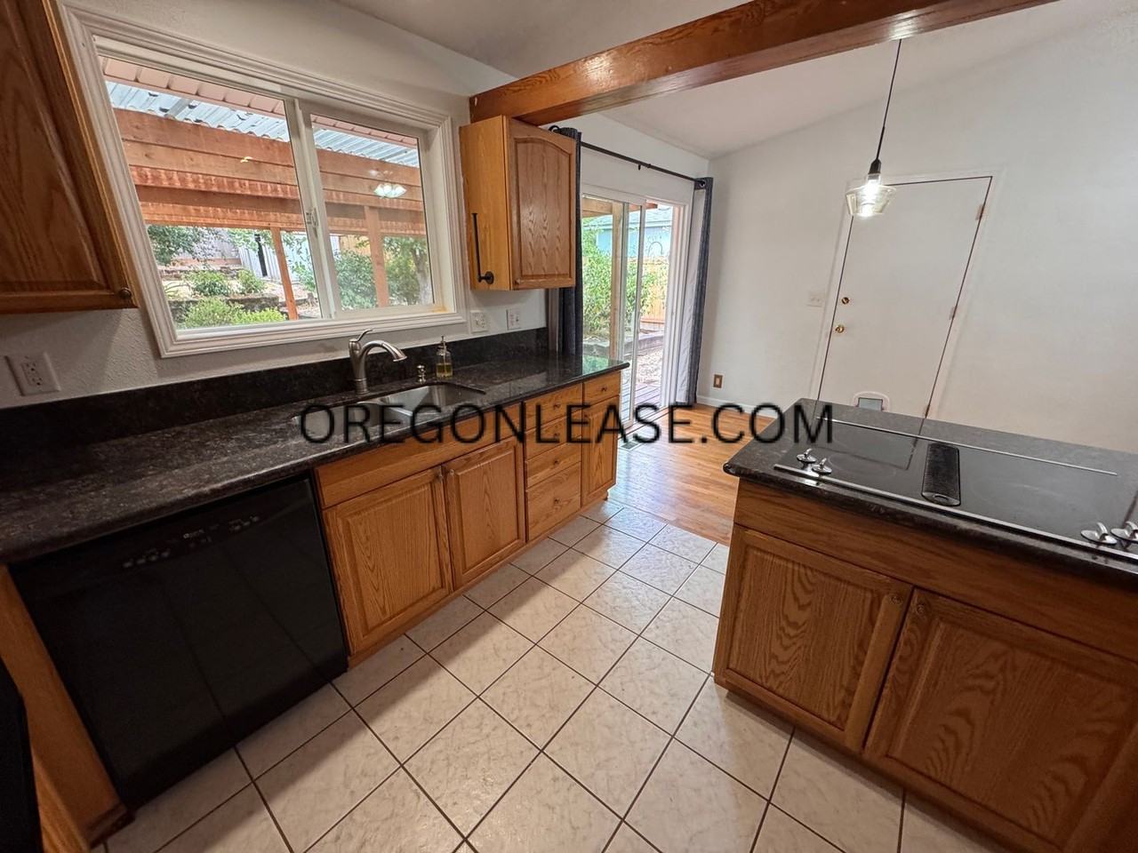 3315 University St - Photo 7 of 17