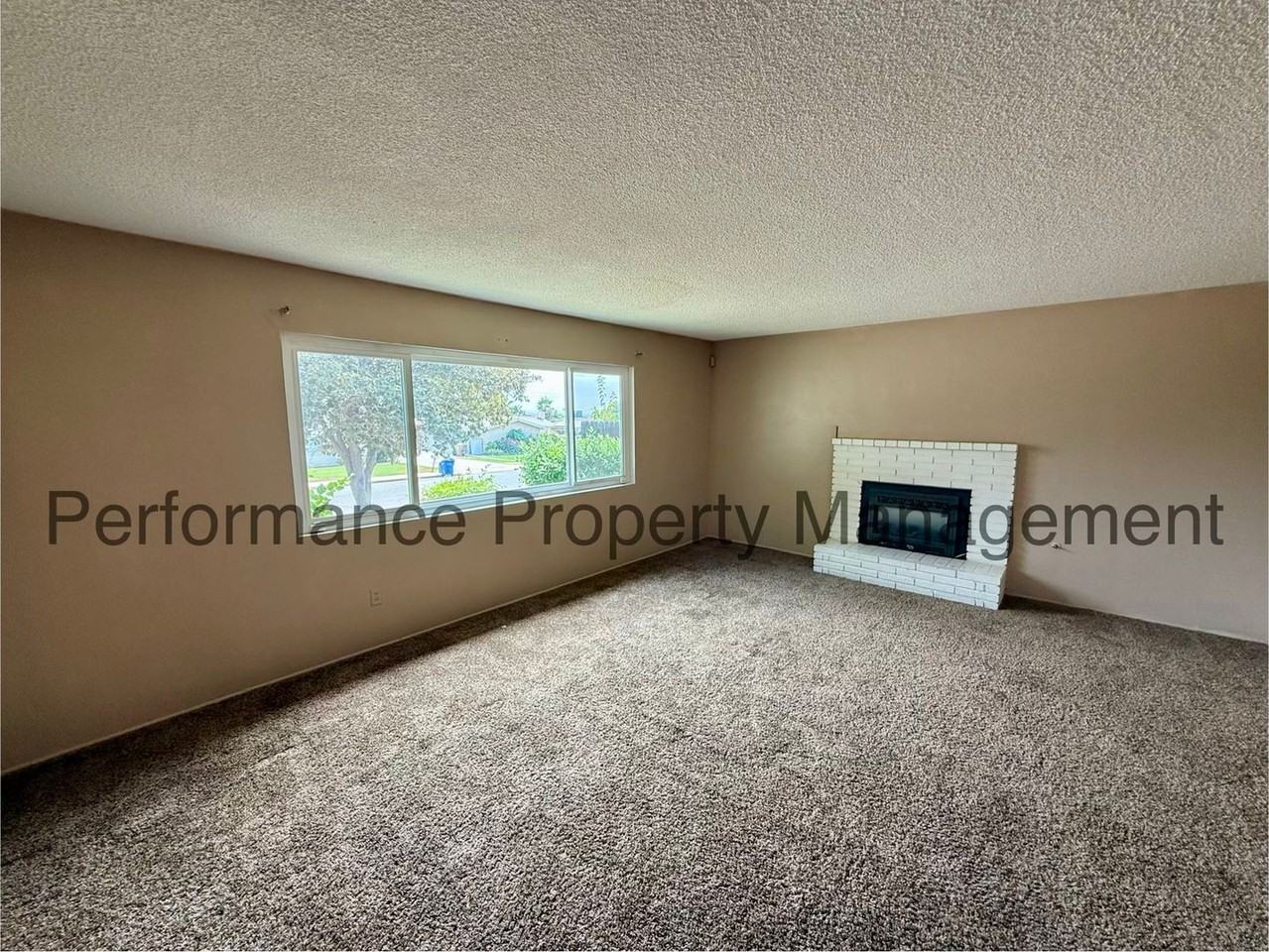 5424 Le Conte Ave - Photo 3 of 19