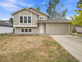 featured image of 2742 Pampas Dr