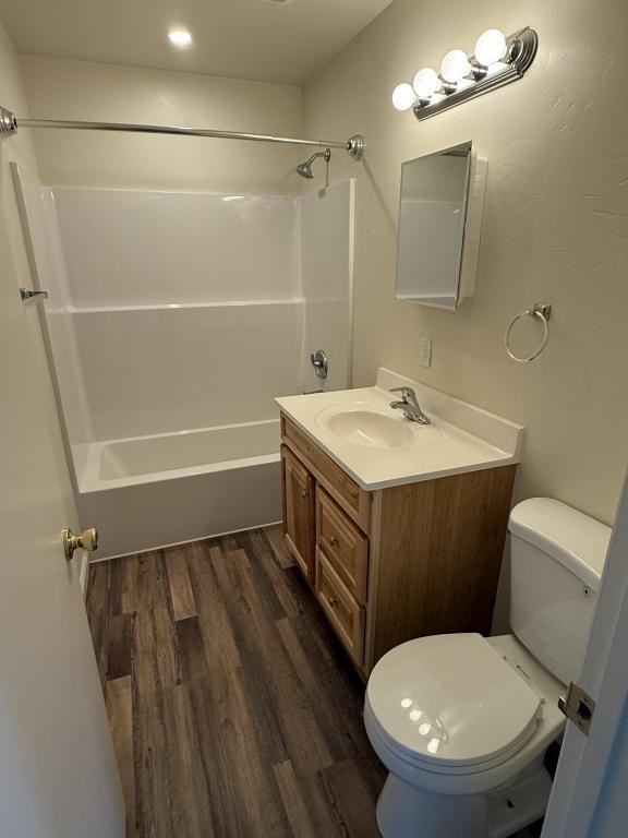 160 River St - Photo 3 of 13