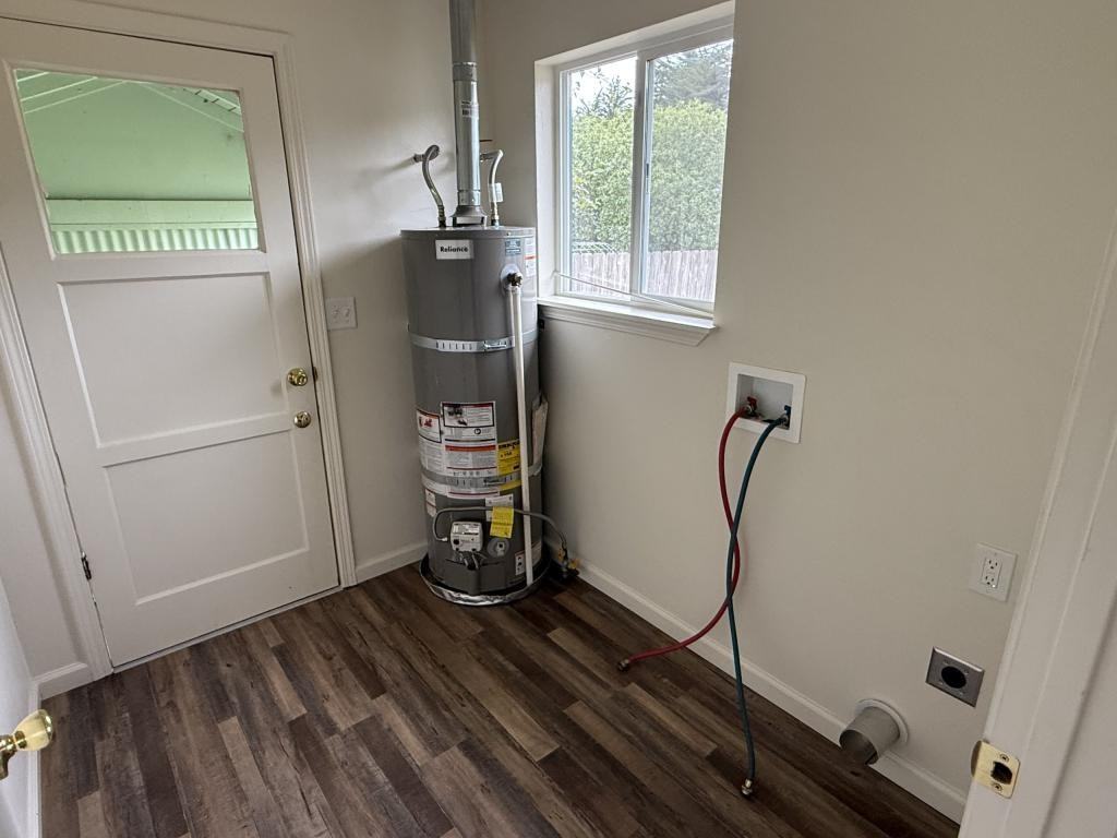160 River St - Photo 6 of 13