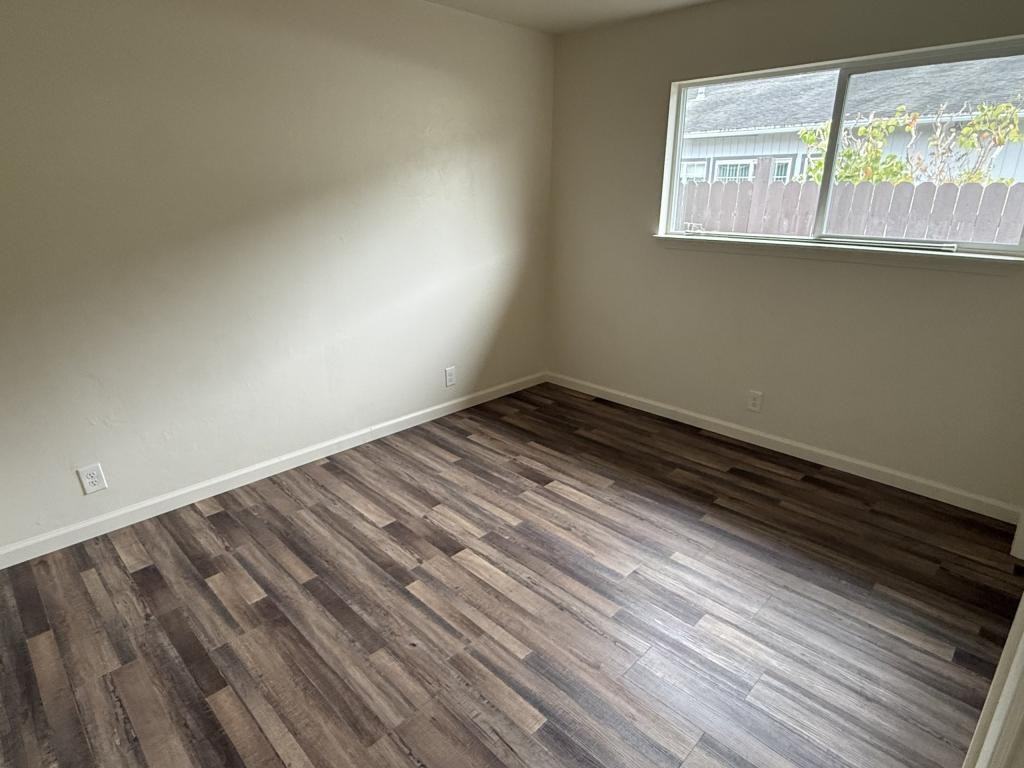 160 River St - Photo 7 of 13