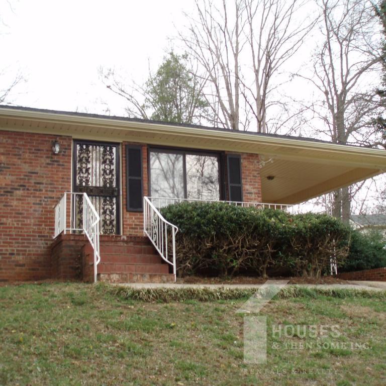 27 Flower Dr - Photo 3 of 20
