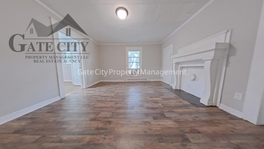 303 W 6th Ave Apt D - Photo 4 of 9