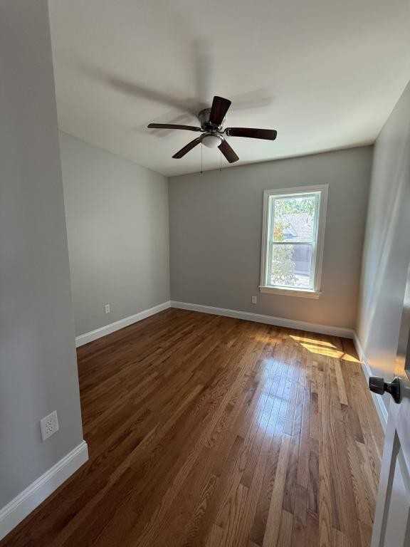 1033 N Main St - Photo 4 of 9