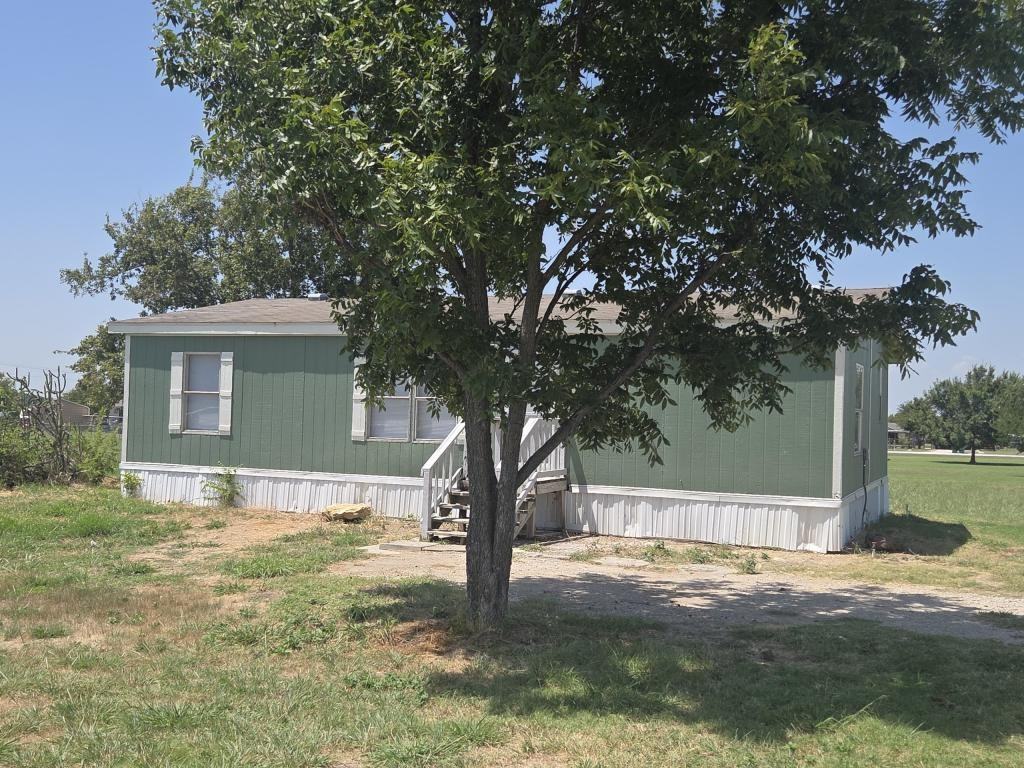8540 Longhorn Dr - Photo 4 of 20