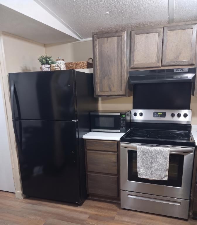 113 Cecil St - Photo 2 of 10