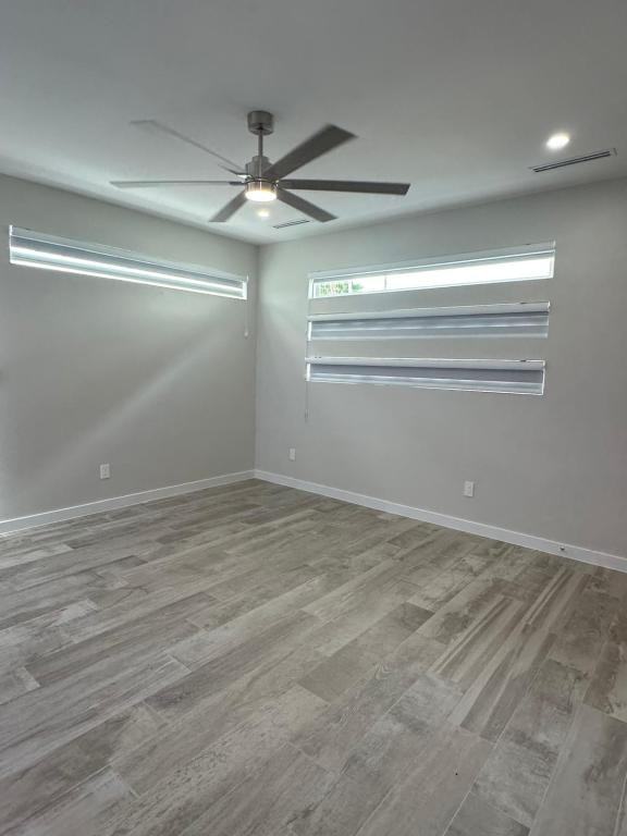 322 E Rogers Rd Apt 2 - Photo 2 of 8